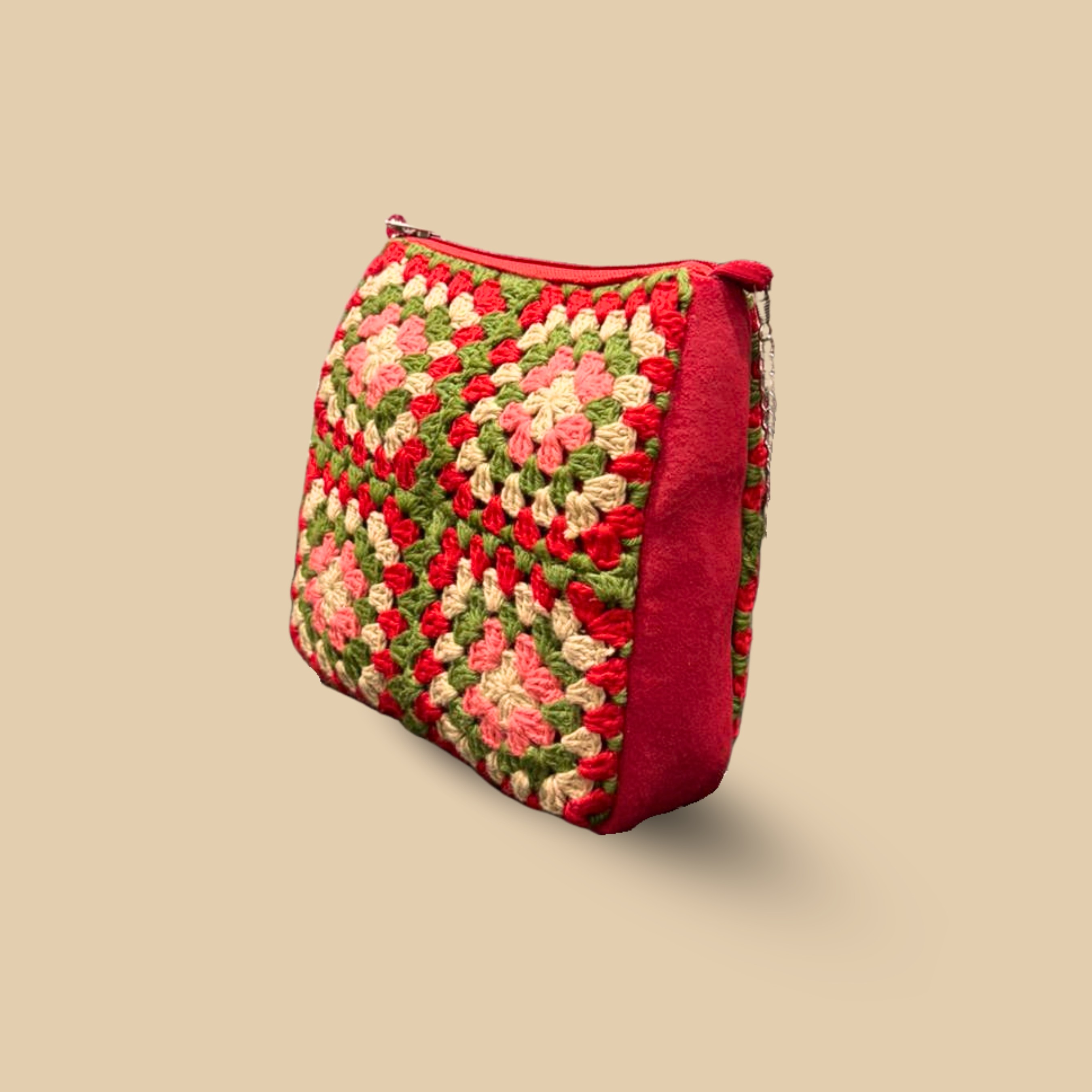 Hand Crochet Red Granny Square Crossbody Bag – Boho Chic Zippered Shoulder Bag with Silver Chain Strap – Multicolor Floral Vintage Style - Image 2