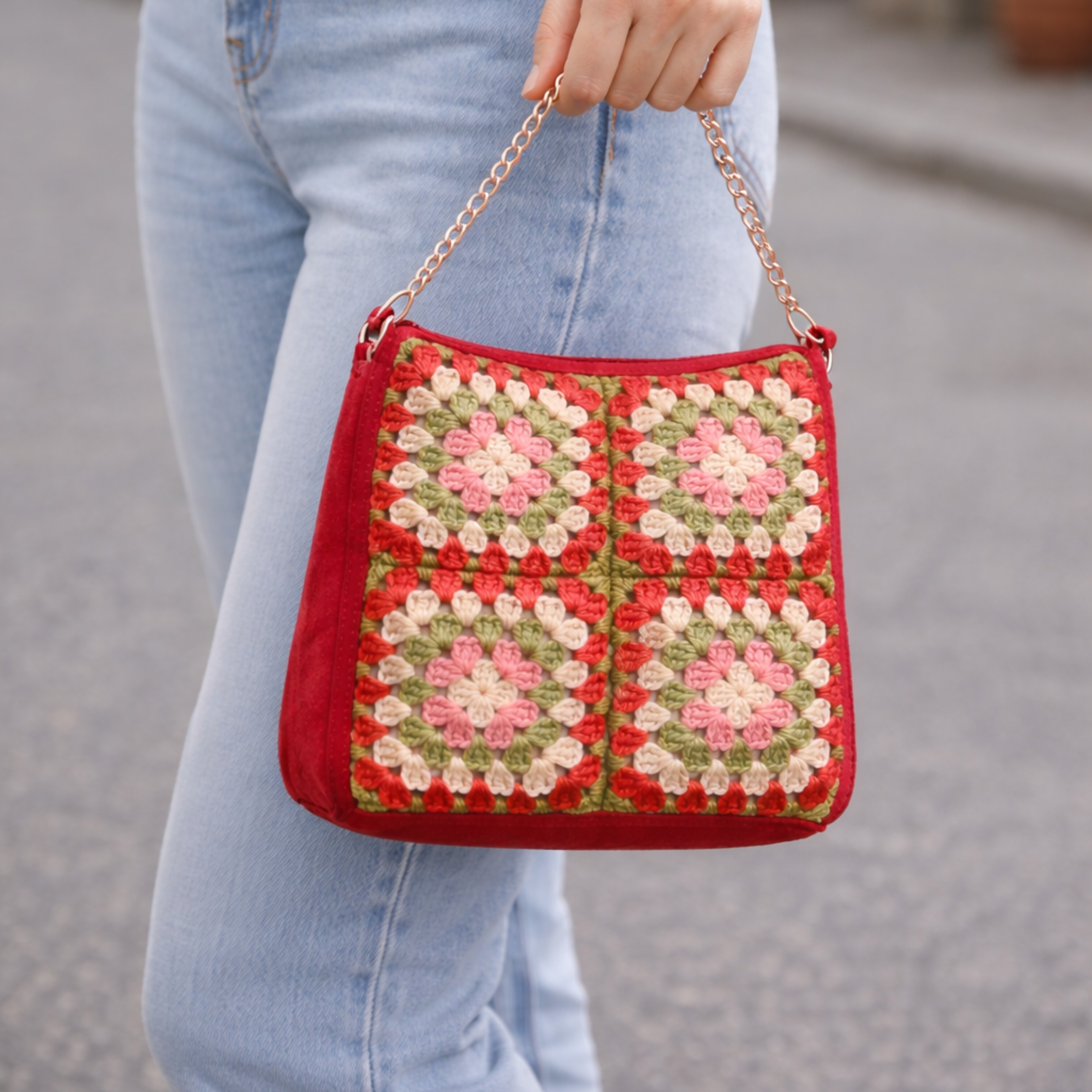 Hand Crochet Red Granny Square Crossbody Bag – Boho Chic Zippered Shoulder Bag with Silver Chain Strap – Multicolor Floral Vintage Style - Image 5