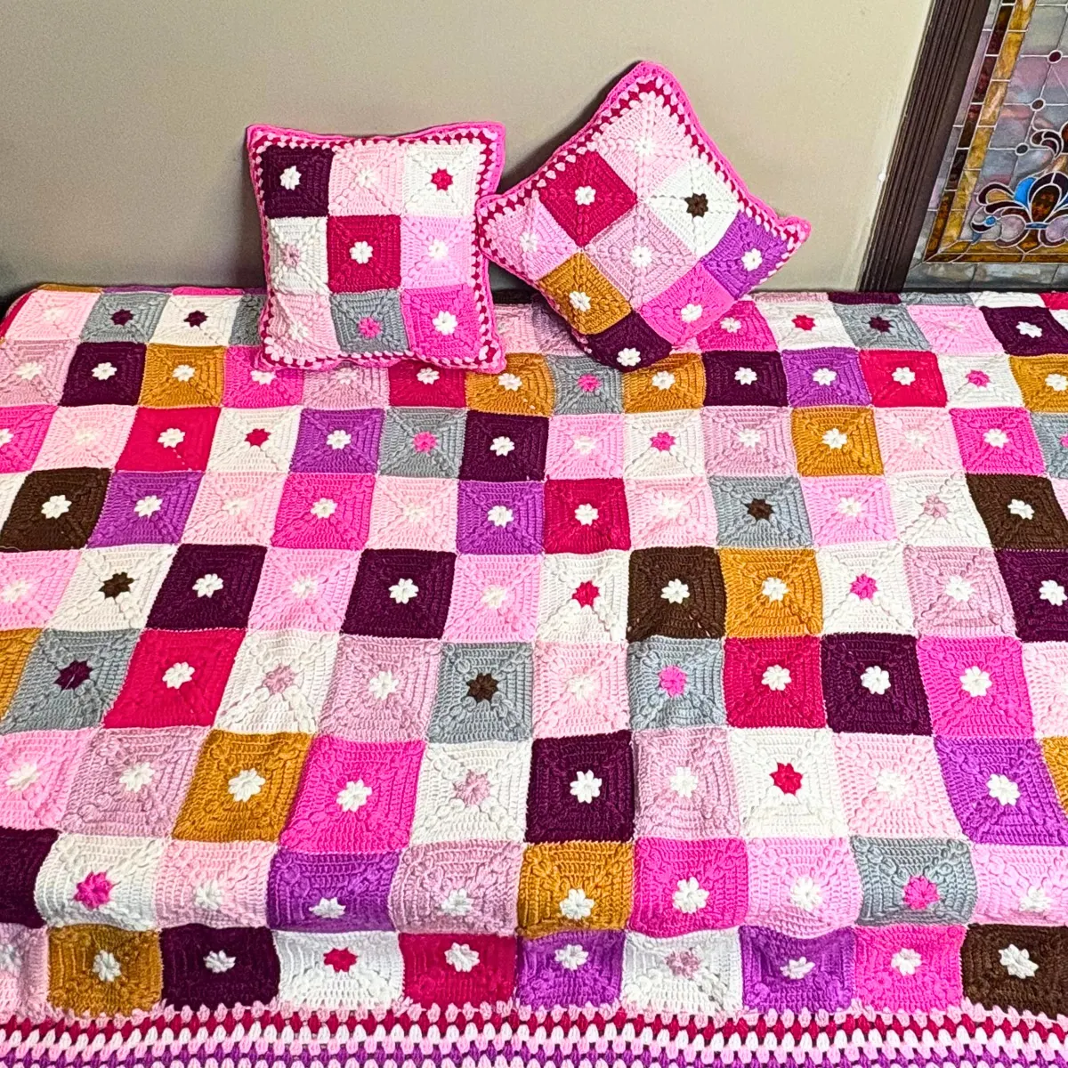 Handmade Pink & Purple Floral Granny Square Bedspread Set – Multicolored Patchwork Throw with Scalloped Border - Image 2