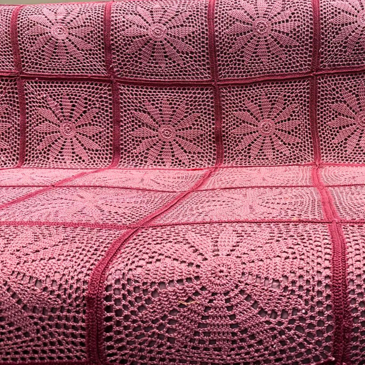 Handmade Rosewood Crochet Bed Cover – Vintage Sunburst Pattern with Matching BAG and  Cushion Covers - Image 3