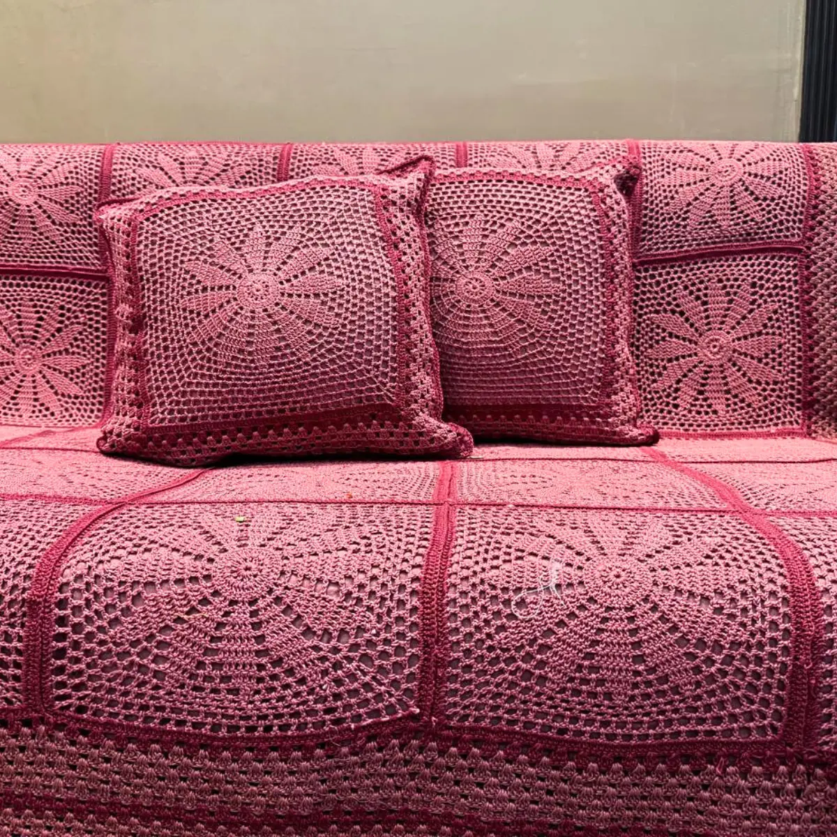 Handmade Rosewood Crochet Bed Cover – Vintage Sunburst Pattern with Matching BAG and  Cushion Covers