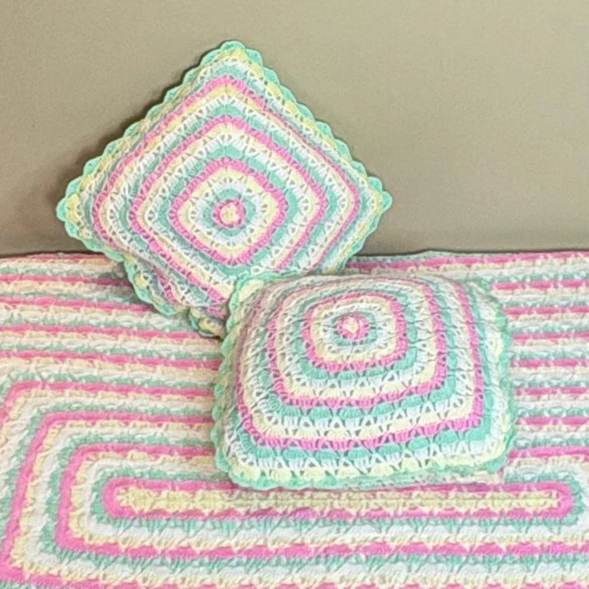 Handmade Rosewood Sunburst Crochet Sofa Cover Set – Vintage Lace Design with Matching Cushion Covers - Image 3