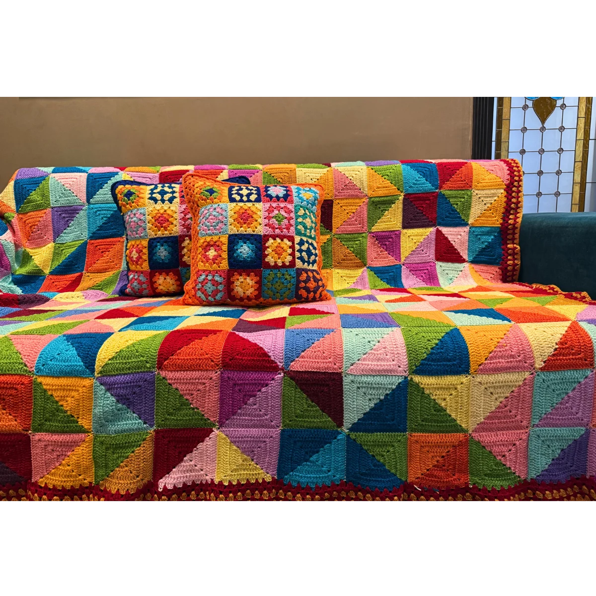 Geometric Patchwork Hand-Knitted Crochet Sofa Throw & Pillow Set